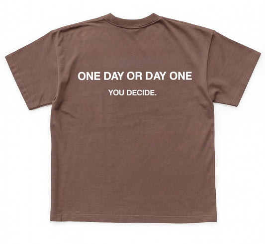 'No Risk No Story' Clay Tee